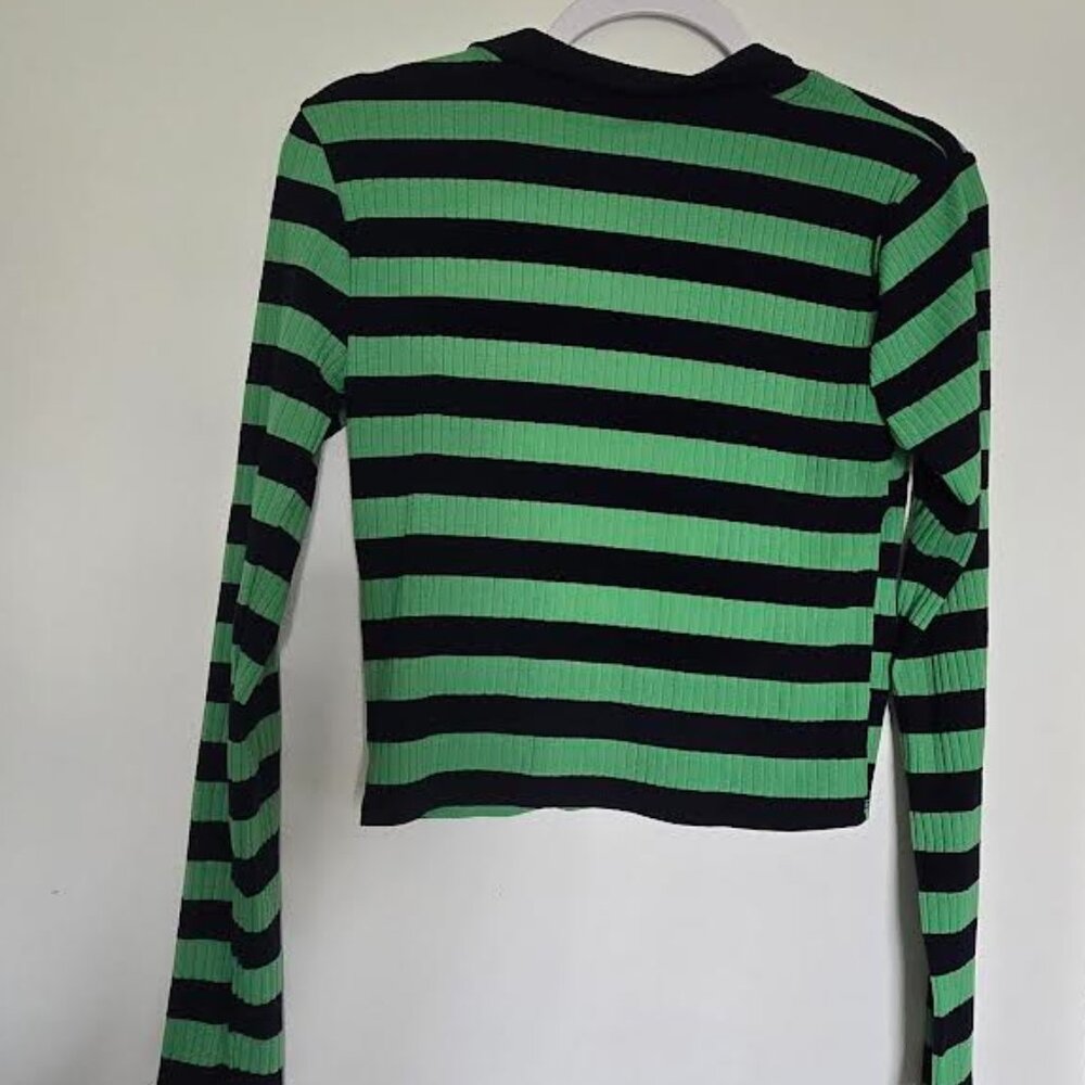 Green and Navy Striped Crop Top - Picture 2 of 3